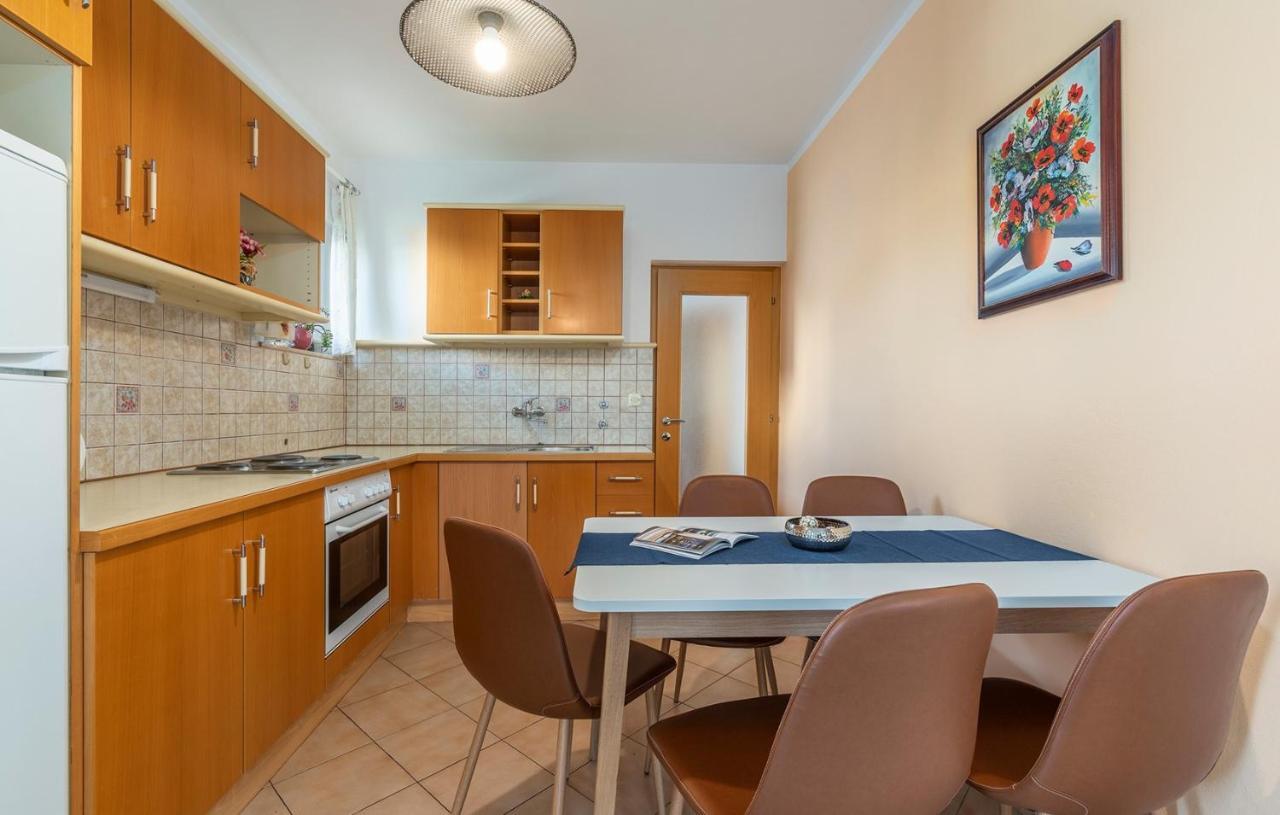 Apartment Complex Silvana Пореч Экстерьер фото