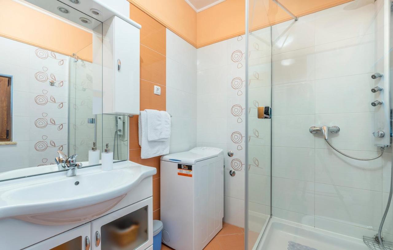 Apartment Complex Silvana Пореч Экстерьер фото